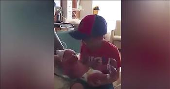 Watch This Little Boys Priceless Reaction After He Receives Steak Sauce for Christmas forecasting Watch This Little Boys Priceless Reaction After He Receives Steak Sauce for Christmas forecasting