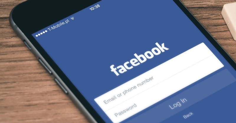 5 Warning Signs for the Church in a “Facebook Culture”