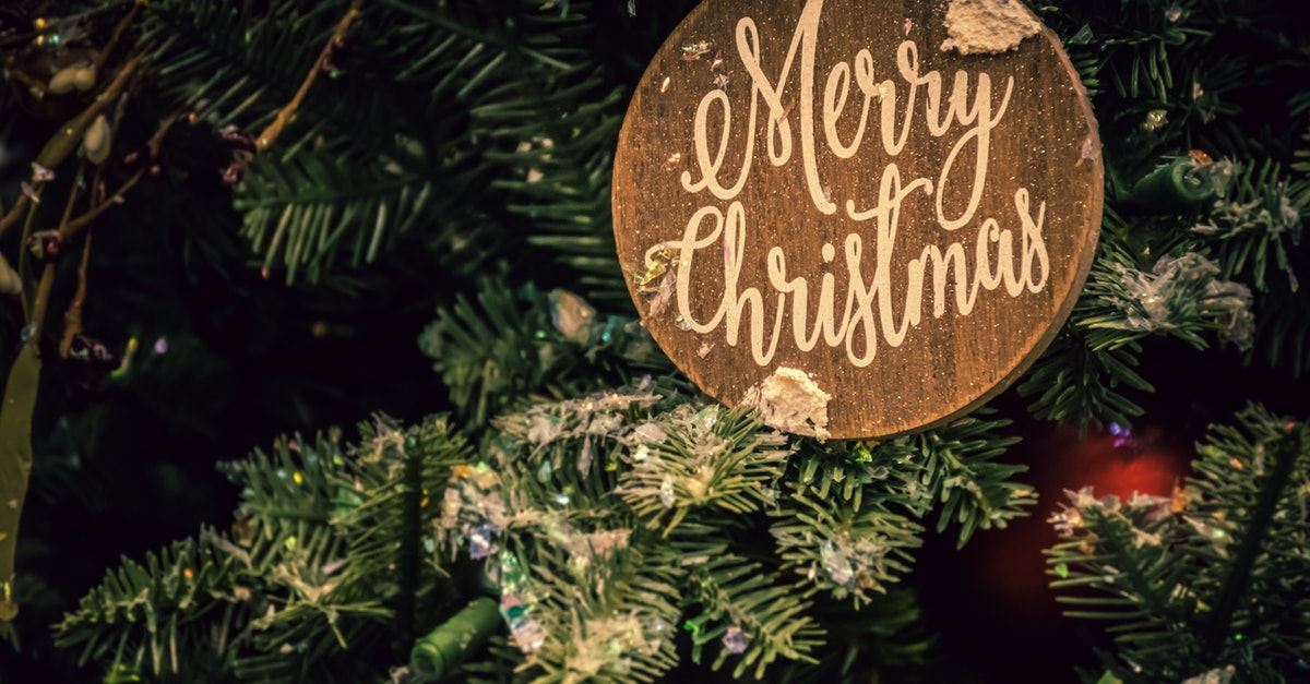 30 Christmas Prayers and Blessings for Family and Loved Ones