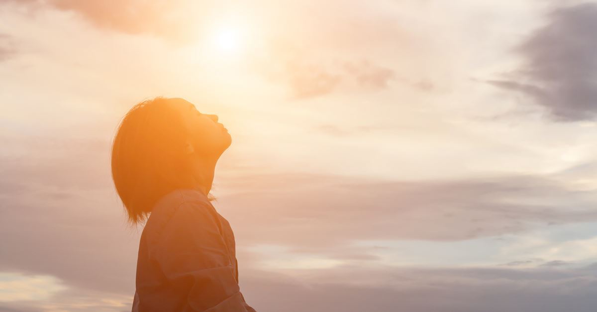 child looking up, forgiveness meaning