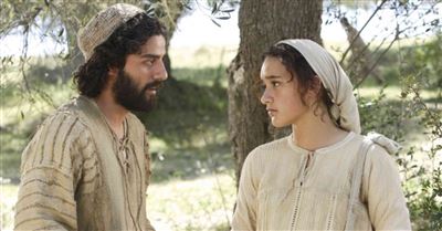 7. Watch a Christmas movie