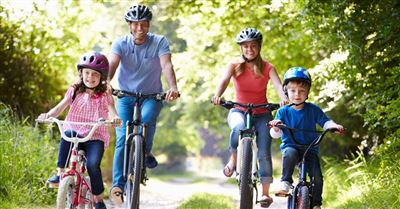 8. Take a ‘Dad’s choice’ family outing.