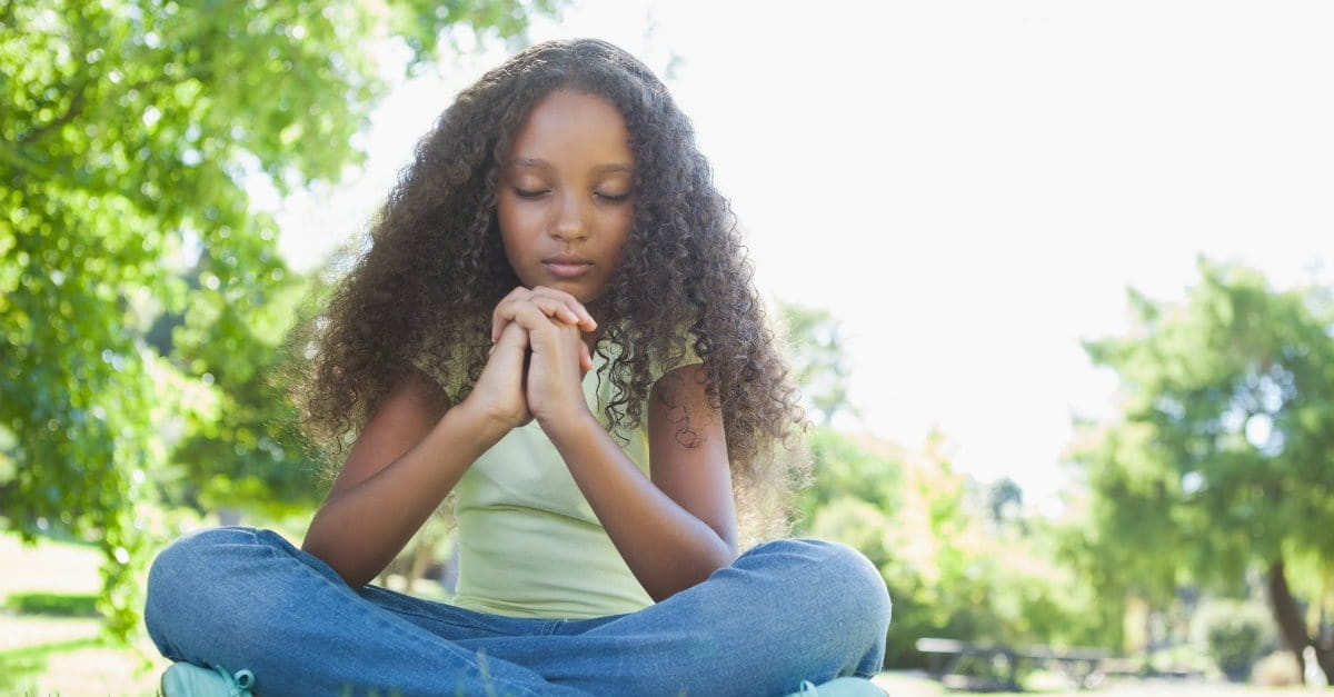 5 Simple Tips for Teaching Children to Pray
