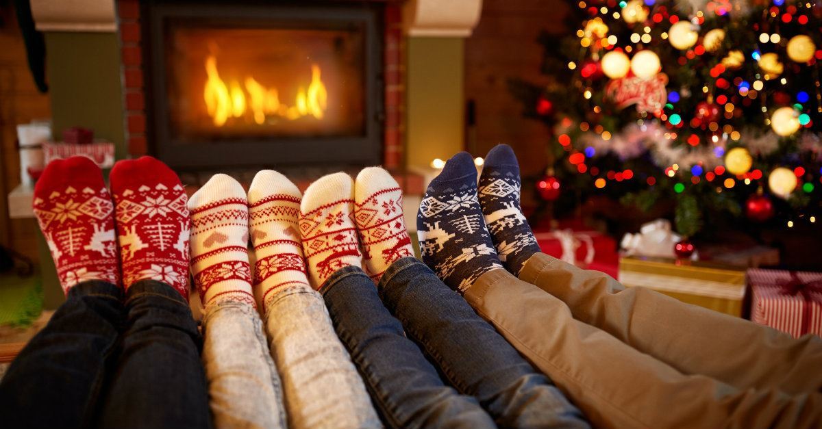 10 Best Christmas Traditions for Family Bonding - Christmas and Advent