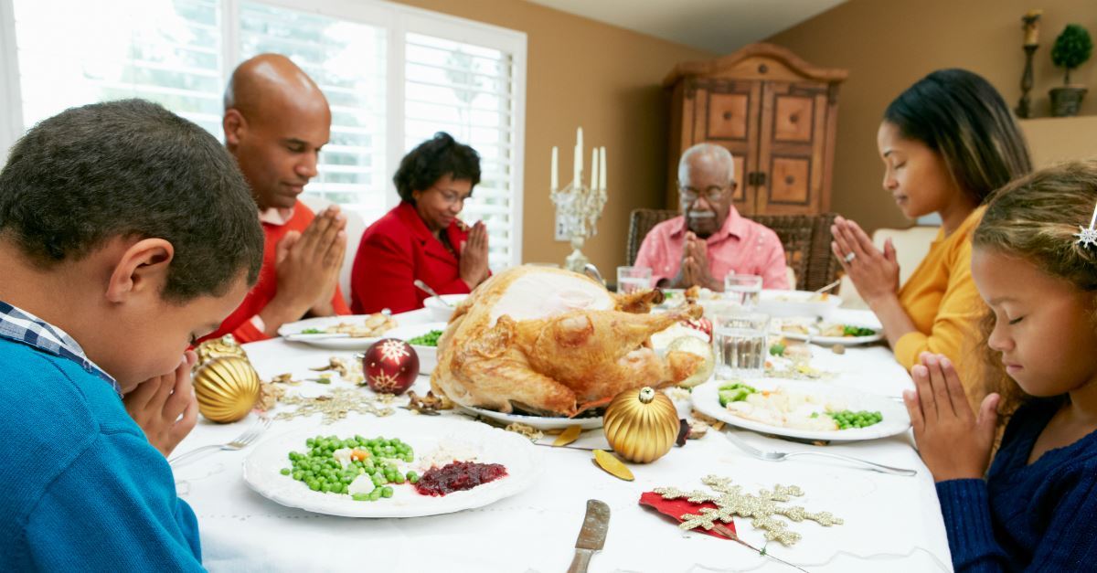 7 Prayers for Christmas Dinner to Renew the Hearts of ...