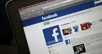 4. I Can't Stop Checking Social Media