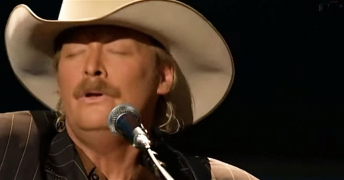 When Alan Jackson Sings 'The Old Rugged Cross' I Can't Help But Praise ...