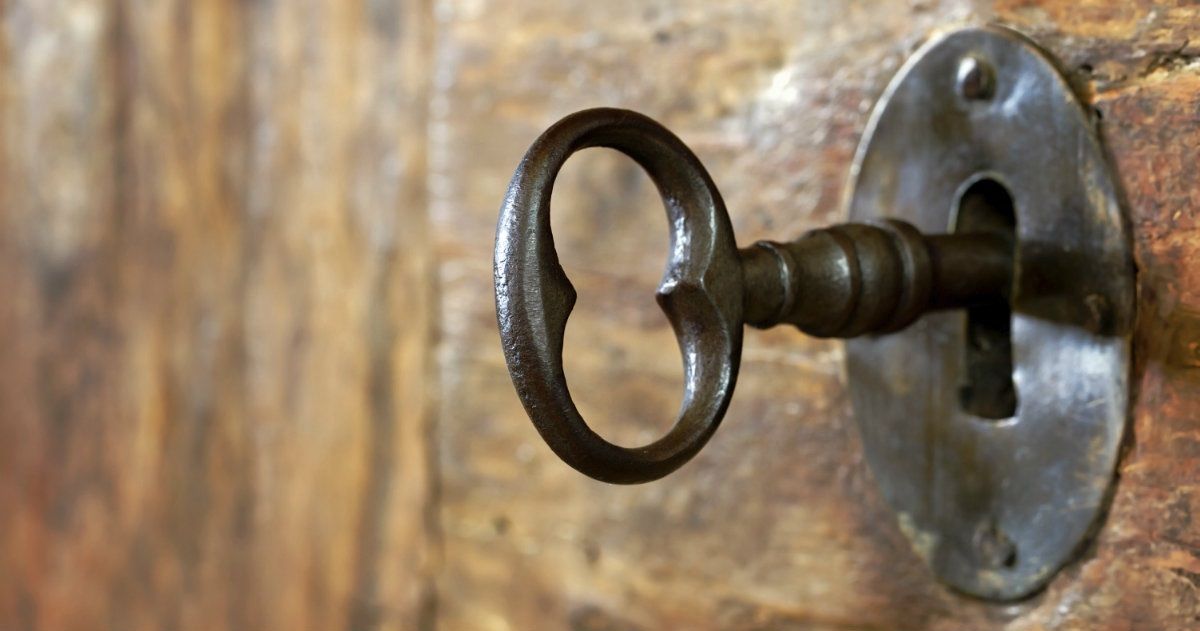 ACCESSING OPEN DOORS – Daily devotionals and bible studies.