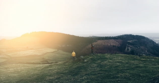 "The valley is full of travelers."