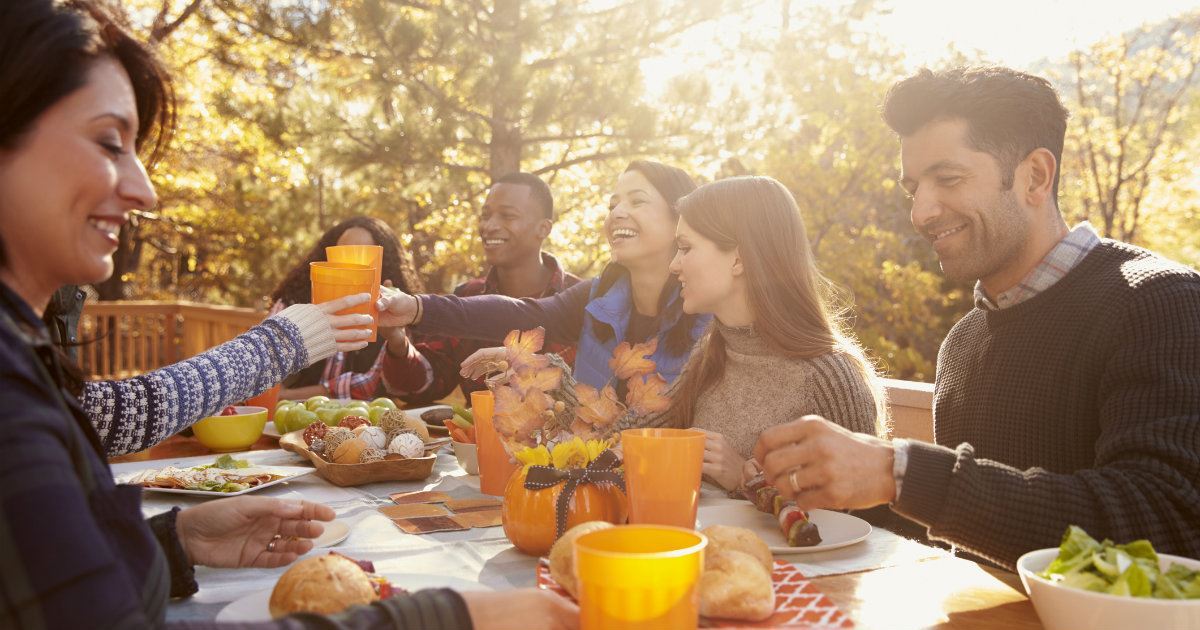 10 Fun Fall Activities That Bring People Together