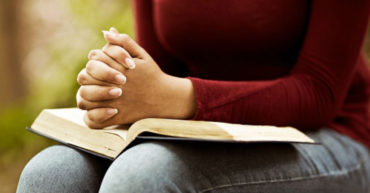 A Prayer to Pray Before You Start Reading Your Bible