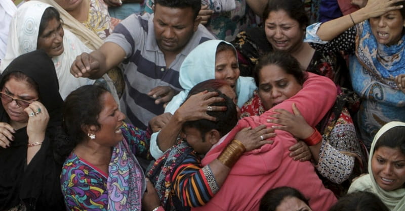 Pakistani Christians Protesting over Easter Bombing, Calling on Government to Combat Islamic Extremism