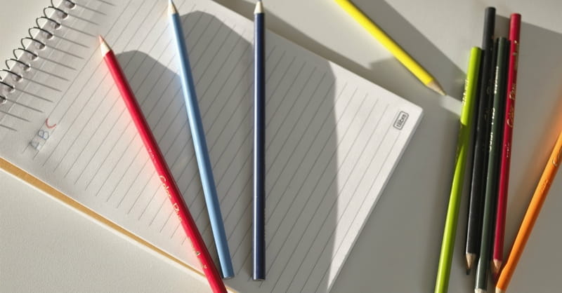 7-Year-Old Christian Girl with No Hands Wins Penmanship Contest