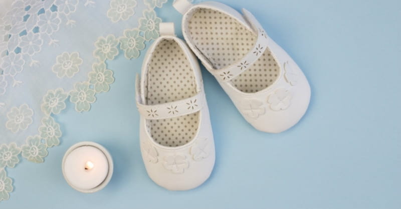Pro-life Pregnancy Center Sparks Controversy with Picture of Baby Powder Scented Candle