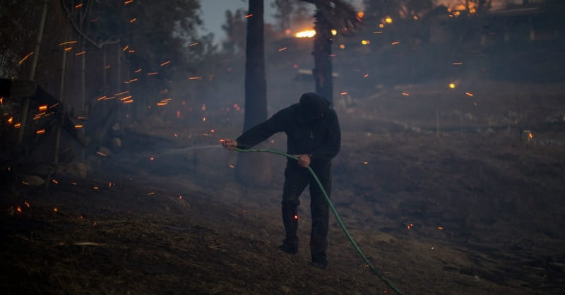 Five Friends Fight California Wildfires with Garden Hoses