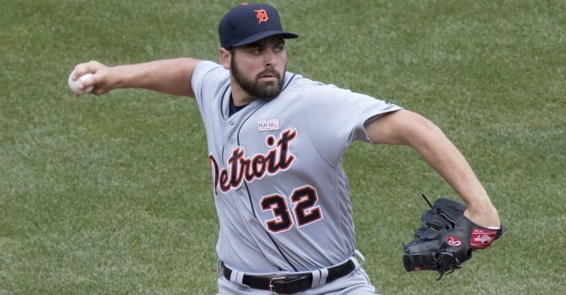 He’s a Major-League Pitcher — and a Plumber — Whose Faith Helps Keep Him Focused