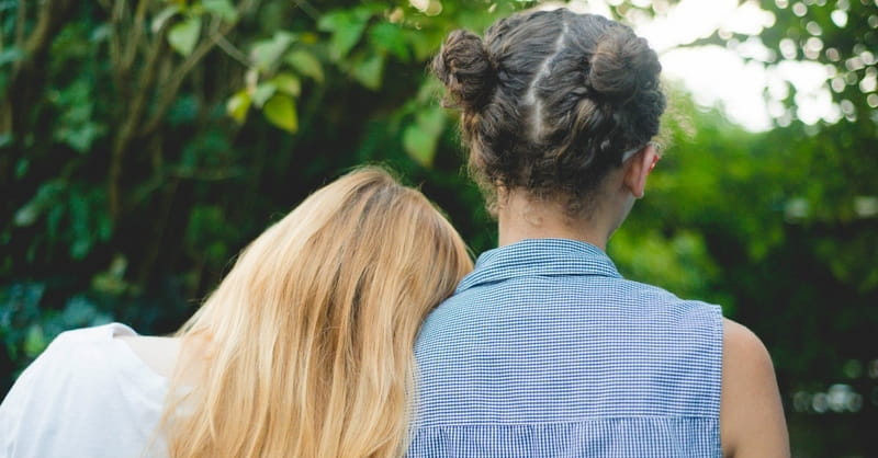 Woman’s Neighbor Turns Out to Be Her Long-Lost Sister