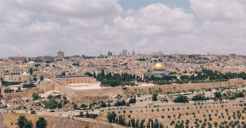 Firebomb Attack at Temple Mount Incites Riot