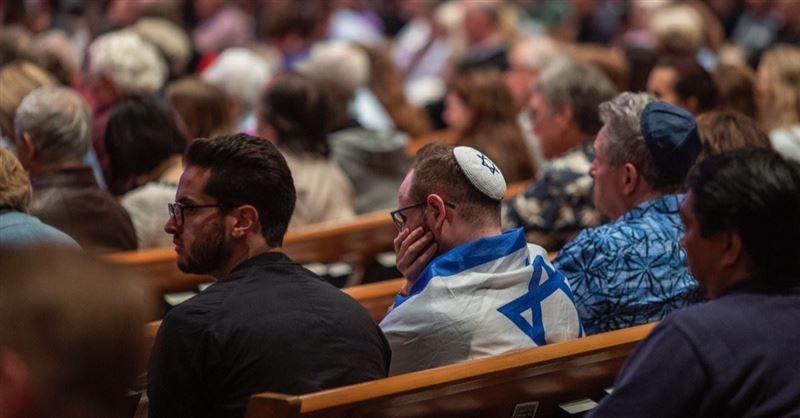 1 Dead, 3 Injured in Shooting at Chabad of Poway Synagogue in San Diego