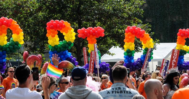 Joshua Harris Attends LGBT Pride Event Just Weeks after Denouncing Christianity