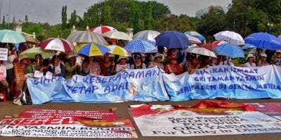 Ordinary Muslims in Indonesia Violating Rights, Study Finds