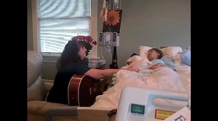 A Mother Sings A Precious Song To Her Dying Daughter Grab The Tissues Inspirational Videos