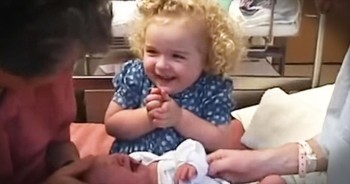 Jessica just became a big, but she still knew EXACTLY what to do to calm little Vanessa. Sisters are truly a blessing from God and this precious moment is the perfect example. This is just darling!