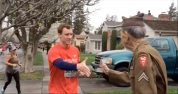 This Spontaneous Tribute to a WWII Veteran Will Warm Your Heart!