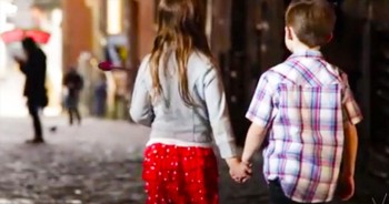 2 Precious Kids Are On a Mission to Collect Smiles