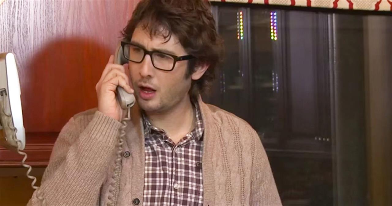 Hysterical Kids Imagine How Josh Groban Orders Pizza - Cute Videos