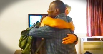 You’ll remember him as the homeless man who thought he won the lottery, but really received $1,000 as a gift. Now that he has a home, Eric is paying it forward by helping out another homeless man. This is absolutely wonderful.