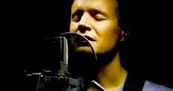 Glory To Our Mighty King With This Beautiful Version Of 'Nothing But The Blood'