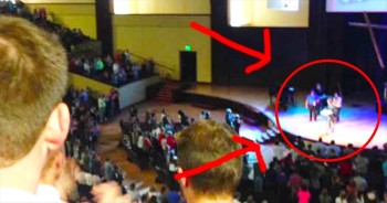 Over 3,000 students gathered in their university chapel to surprise an unsuspecting delivery driver. He’s still letting it all sink in, but I hope this chain of love will continue to grow!