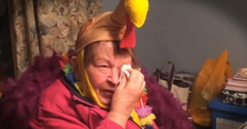 This grandma has wanted to be a part of the Macy’ Thanksgiving Day Parade for 30 years. And now, for her 83rd birthday, this grandma is getting the wish of a lifetime. How awesome is this!