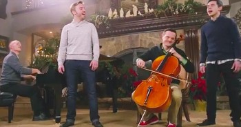 Piano Guys, Peter Hollens And David Archuleta Perform ‘Angels We Have Heard On High’ With 1,000 People.