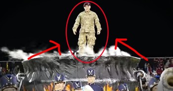 Everyone thought this was a normal performance until a familiar face popped out from an unlikely place. This emotional family reunion tugged at every heartstring and I’m just so glad they were able to capture this moment on video.