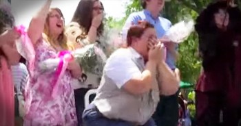 This mother just received the most priceless present…her son returning home. She thought it was just another day at the park until the crowds parted and she spotted her beloved sailor. Disney World is truly the place where dreams come true.