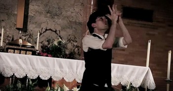 Dance group Dreamt Realities brings life to the powerful lyrics of ‘Worn’ by Tenth Avenue North. This amazing dance routine truly tells a story that touched my whole heart. Throughout the difficulties, always remember that God is our guiding light.