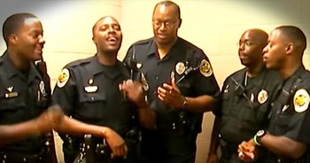 Police Officers Sing ‘Thank You Jesus.’ AMEN!