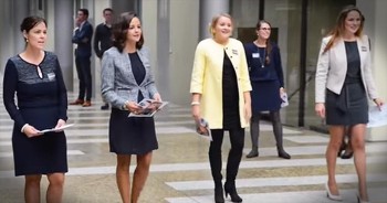 Passerbys at the Dutch Parliament Building had no clue what was about to happen. But when 4 beautiful women appeared…I STILL have chills. Their beautiful ‘Amazing Grace’ flash mob is one you don’t want to miss!