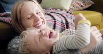 Sometimes, being a mother is tough. But when you take a moment to look at yourself from your child’s eyes, everything looks completely different. I didn’t except this many tears!