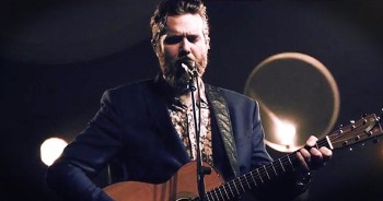 ‘Future/Past’ – This John Mark McMillan Song Just Brought Me To My KNEES!