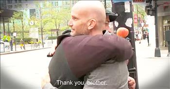 While Leon was walking the streets of Chicago, he spotted a homeless man’s powerful sign. After learning his backstory, Leon decided to pay it forward and give this man an amazing gift. Sometimes, the smallest acts of kindness make the biggest difference. 