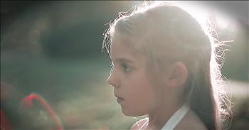 Debut single from The Banner Days' new record Hand Me a Hymnal, available on Nov. 20th at www.TheBannerDays.com<br /><br />Filmed by Justin Holland sadstache.com