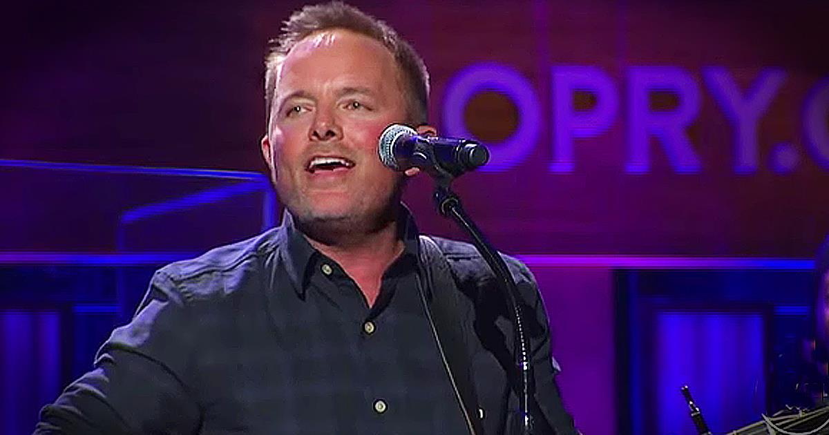 Chris Tomlin Sings ‘Good Good Father’ At Grand Ole Opry - Christian ...