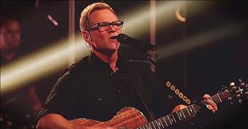 Everytime I hear Steven Curtis Chapman, I get chills. And hearing this live version of 'More Than Conquerors' set my heart on fire. This is absolutely amazing!  Check out his new album here - https://tinyurl.com/worship-and-believe