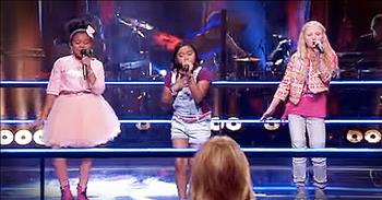 Jayliënne, Rilona, Sezina blew the judges away on The Voice Kids Holland. Their rendition of 'The Shoop Shoop Song' took me back and this dose of nostalgia is just what I needed. These voices are amazing!