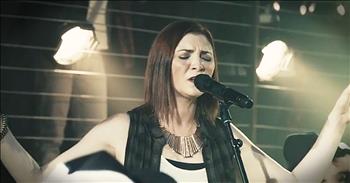 'Alive In You' - Amazing Live Acoustic Performance From Jesus Culture