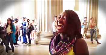 Star Swain was with her friends and family visiting the Lincoln Memorial when they convinced her to sing the National Anthem. And when she started singing you will be amazed by her incredible talent. Just watch the people in the background slowly turning to see where this incredible voice was coming from will move you. Who else was cheering by the end?