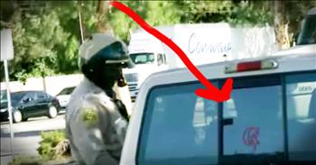 This Kind Cop Is Handing Out Tickets With A Smile And People Like It!